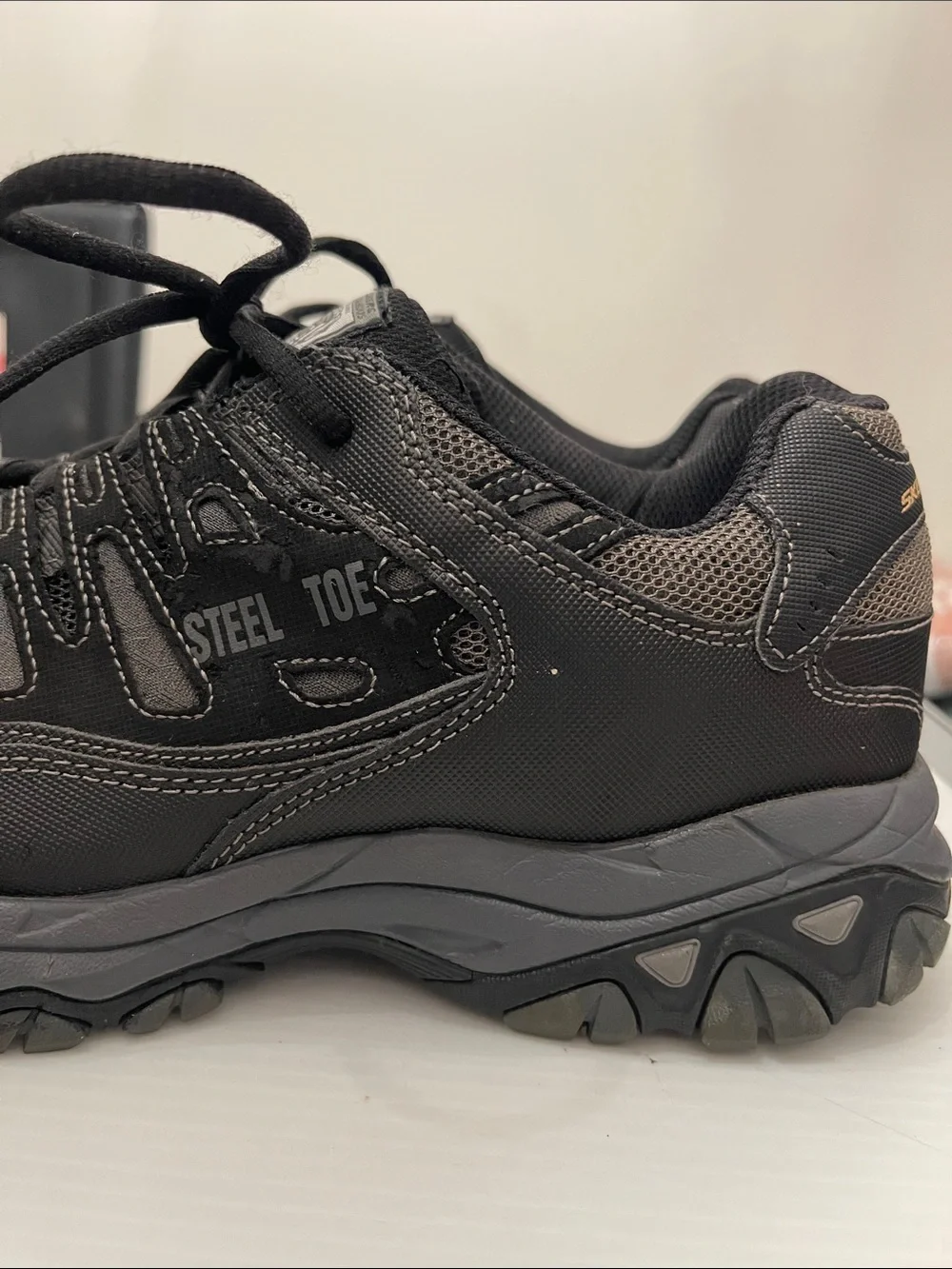 SKECHERS WORK RELAXED FIT CANKTON STEEL TOE ATHLETIC WORK SHOES MENS SIZE 9